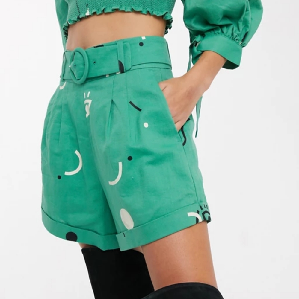CAPULET Petra Belted Short Carnival Print
